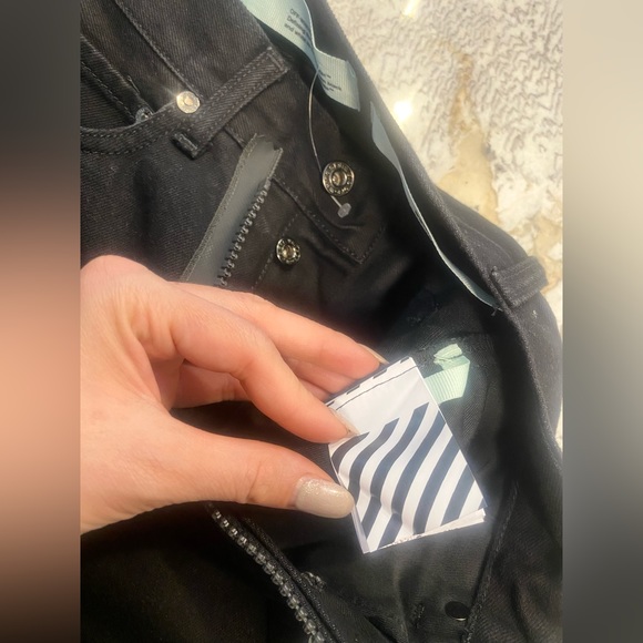 🔥NEW🔥STUNNING!!! OFF-WHITE Denim Label “WOMAN” Black Denim with Embroidered - Picture 13 of 14